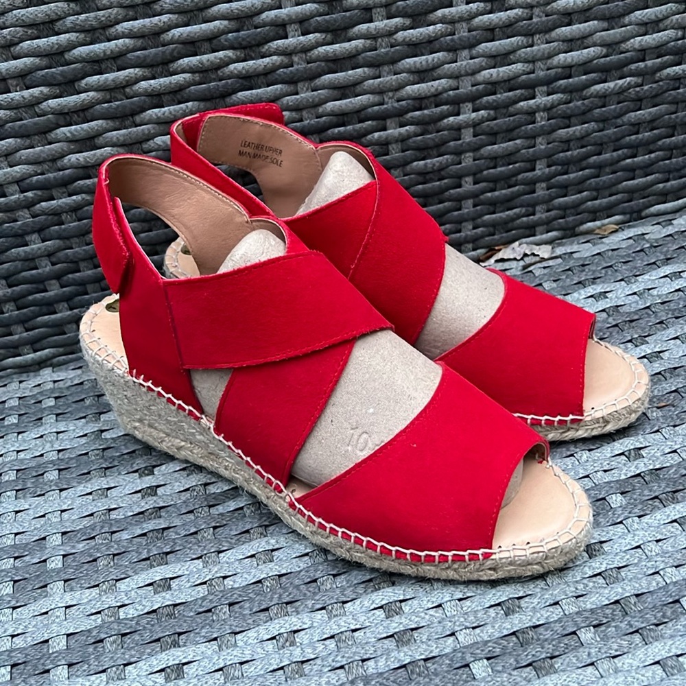 Womens Jutelia Red Suede Sandals size 10